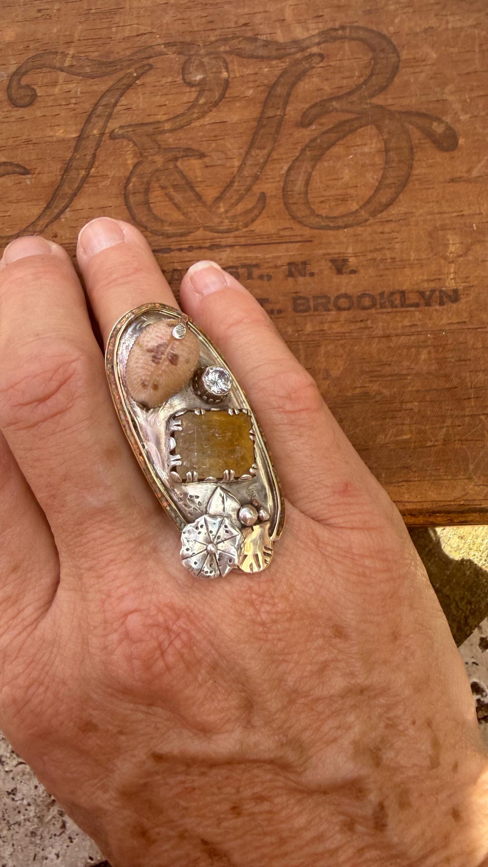 OPAL inlay, VINTAGE citrine, HANDPICKED cowrie shell, White Topaz in sterling silver and 14kgf, size 6 3/4