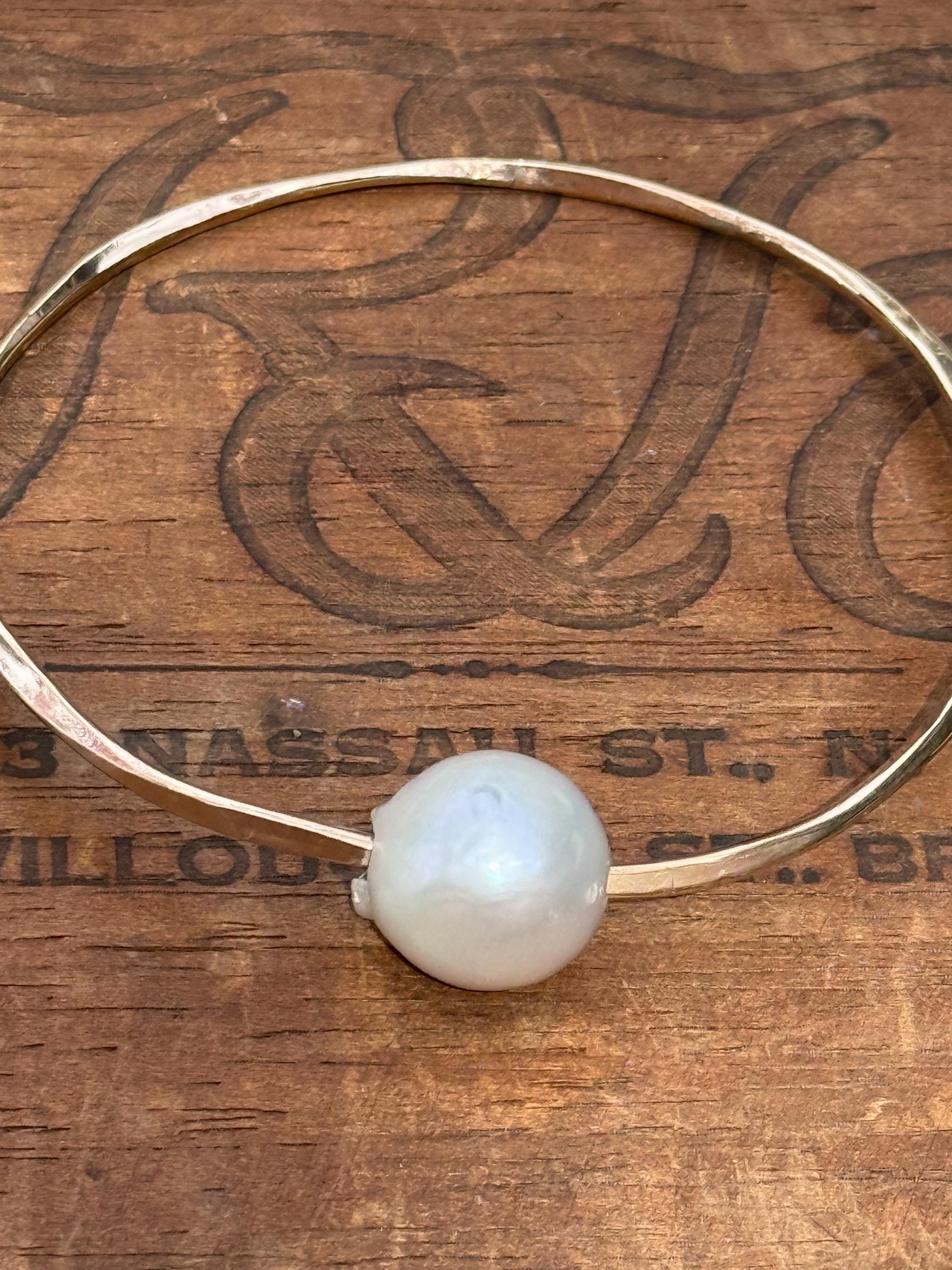 Giant Akoya Freshwater Pearl Bangle Bracelet, 14kgf, size 8