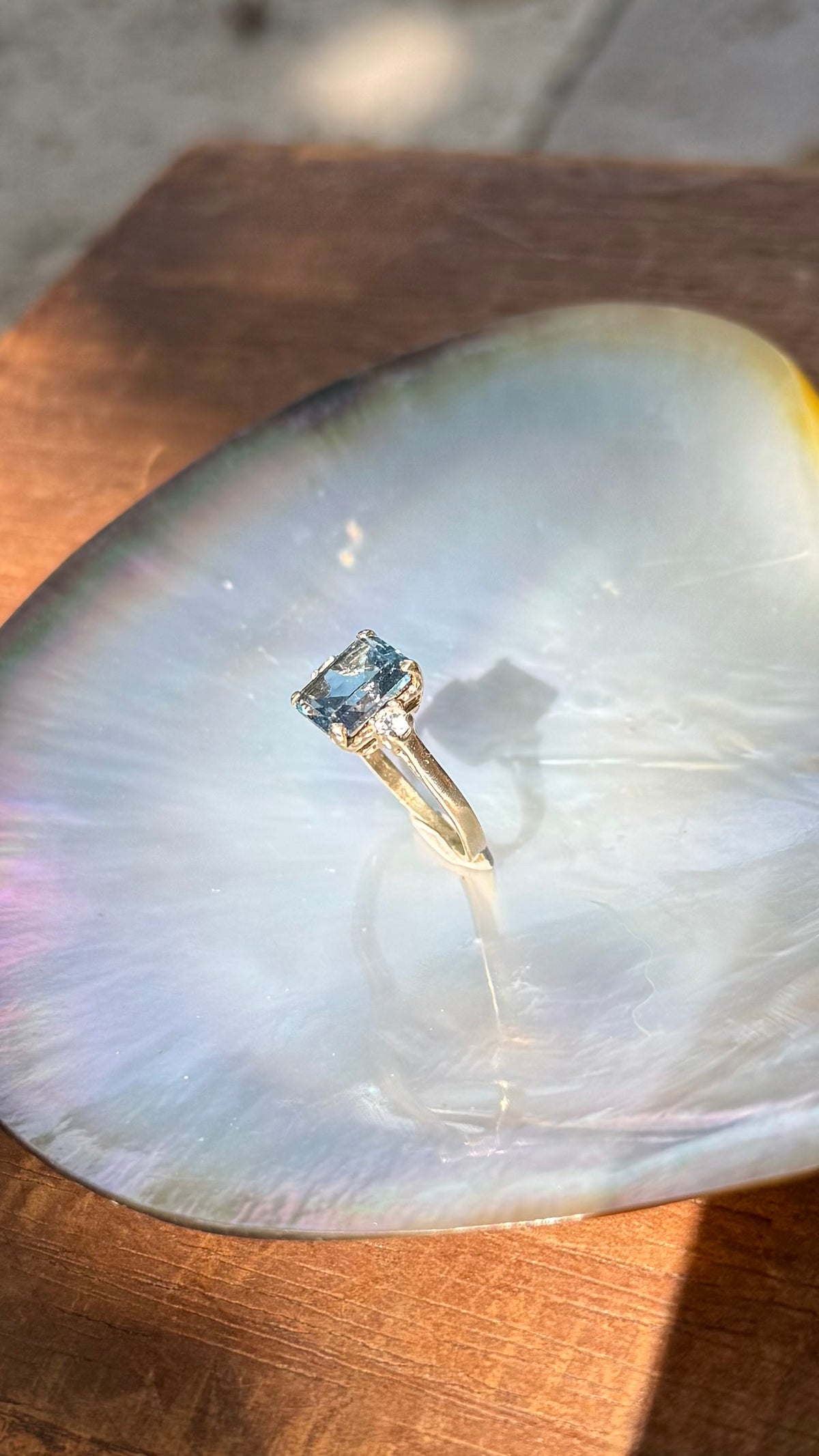 Vintage Emerald Cut Blue & White Topaz in 14K Gold. Size 3 1/2
