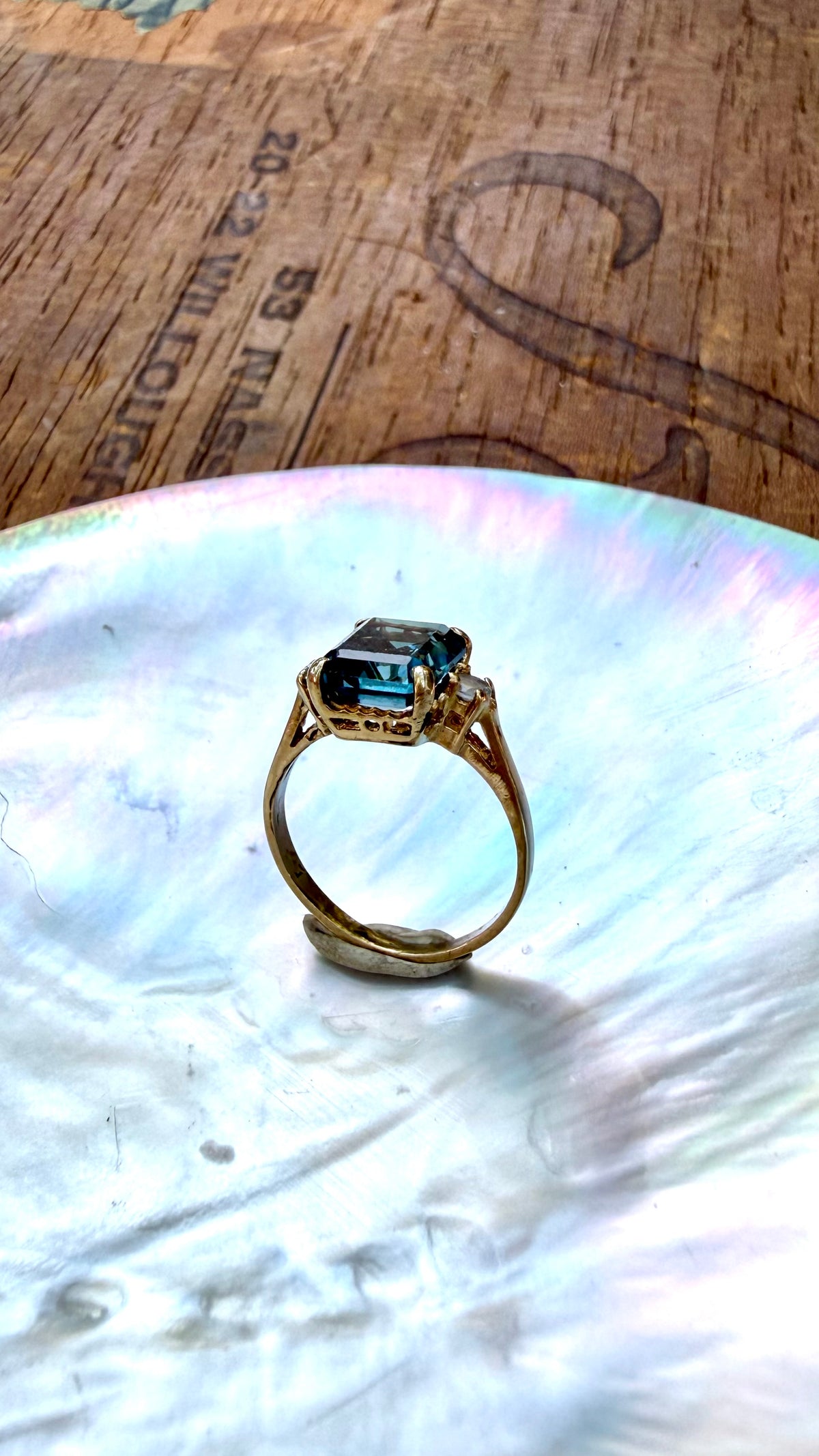 Vintage Emerald Cut Blue & White Topaz in 14K Gold. Size 3 1/2