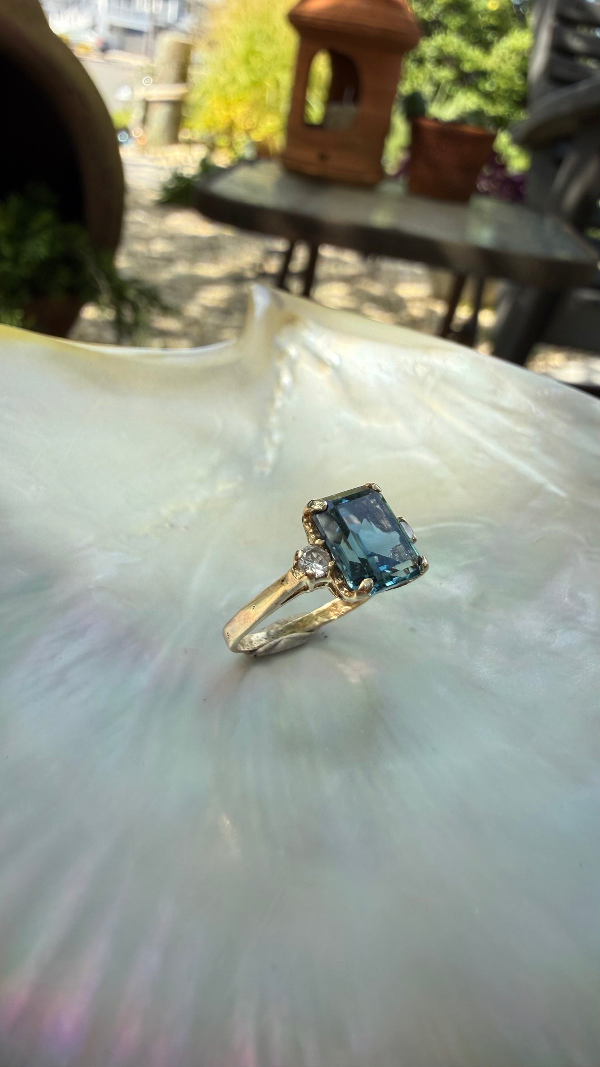 Vintage Emerald Cut Blue & White Topaz in 14K Gold. Size 3 1/2