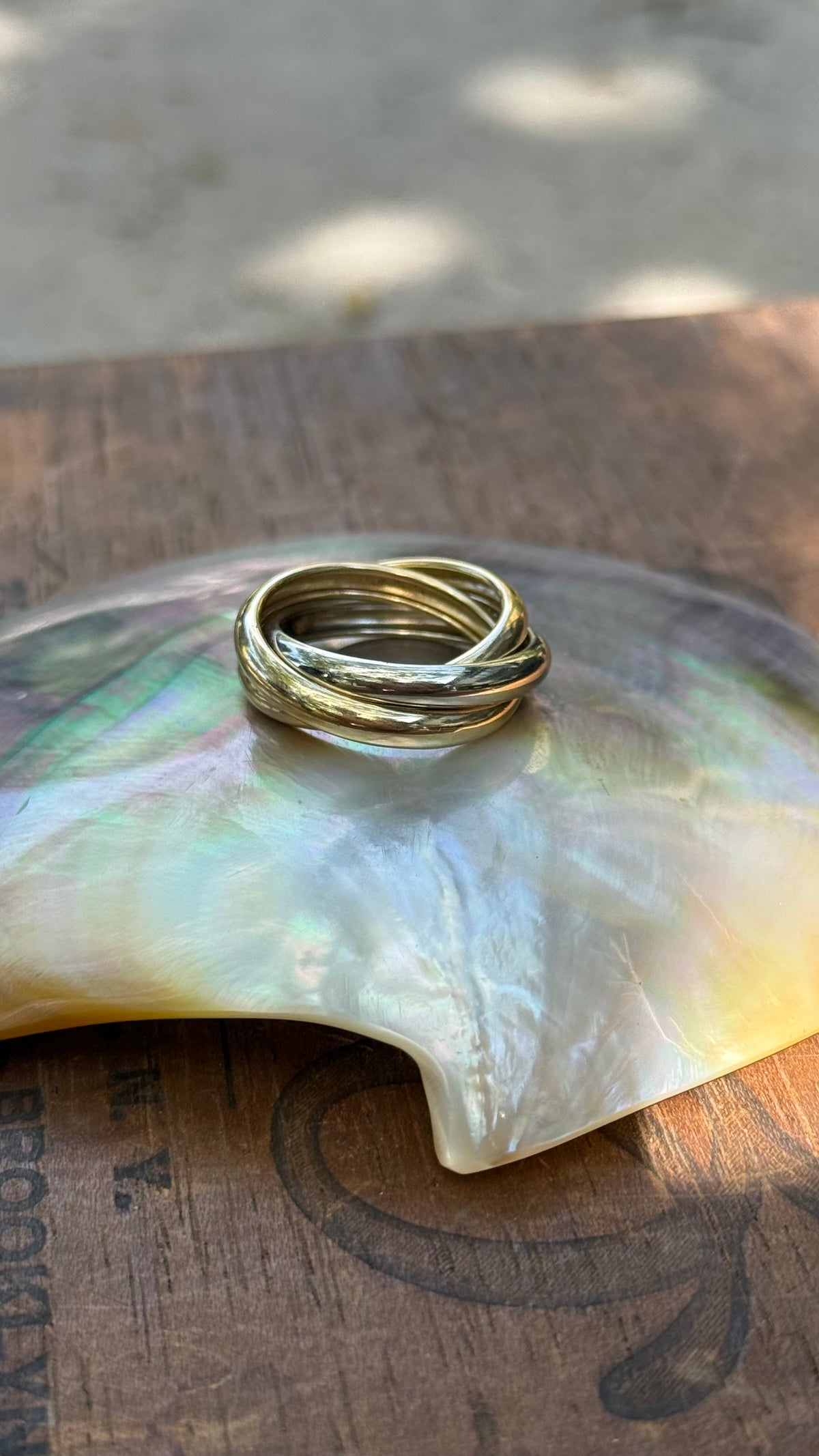 Vintage 14k Gold Three Interlocking Rings in Yellow & White gold, size 7.5.
