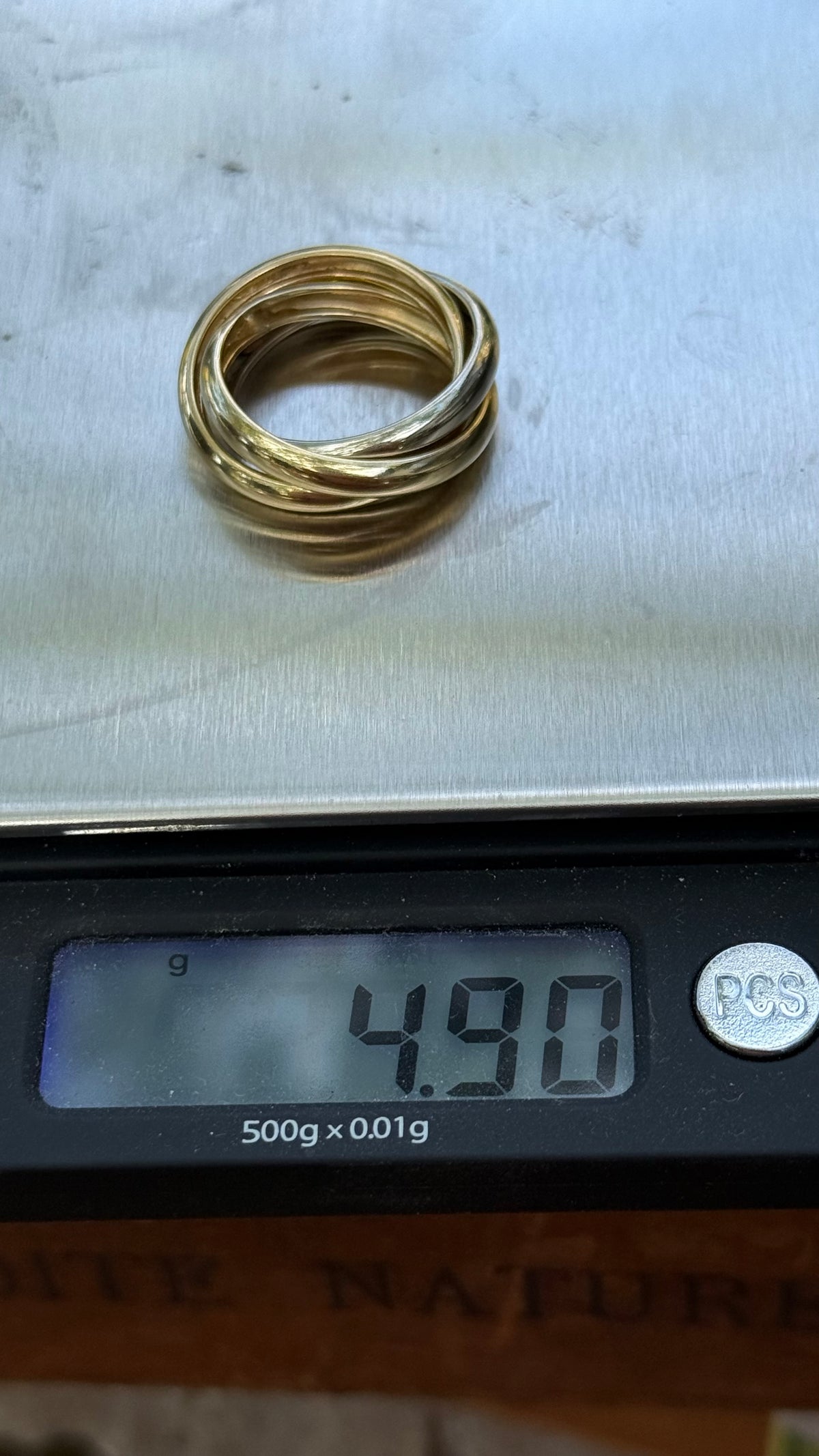 Vintage 14k Gold Three Interlocking Rings in Yellow & White gold, size 7.5.