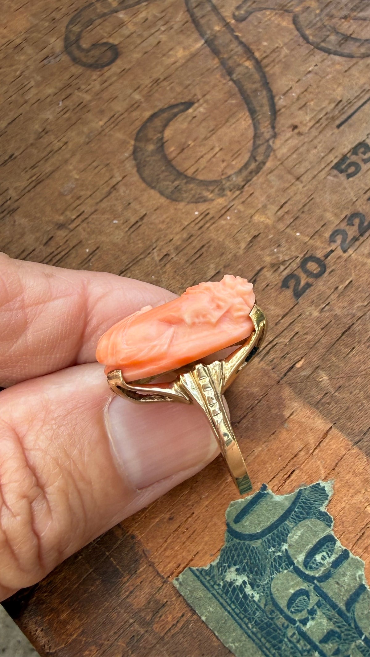 Antique Art Deco Beautiful Peach Coral Cameo in 10K Gold,  Size 6.