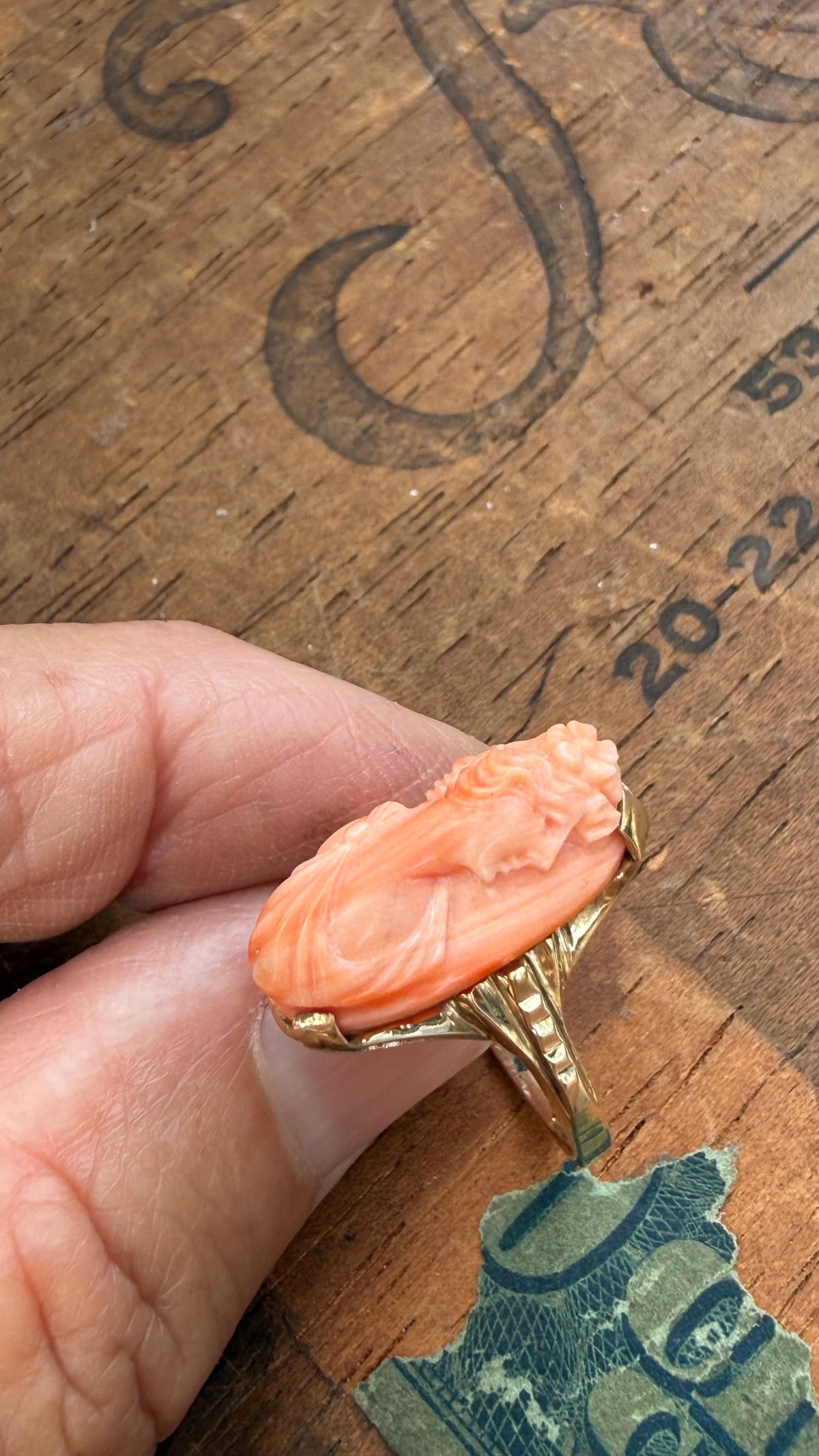 Antique Art Deco Beautiful Peach Coral Cameo in 10K Gold,  Size 6.