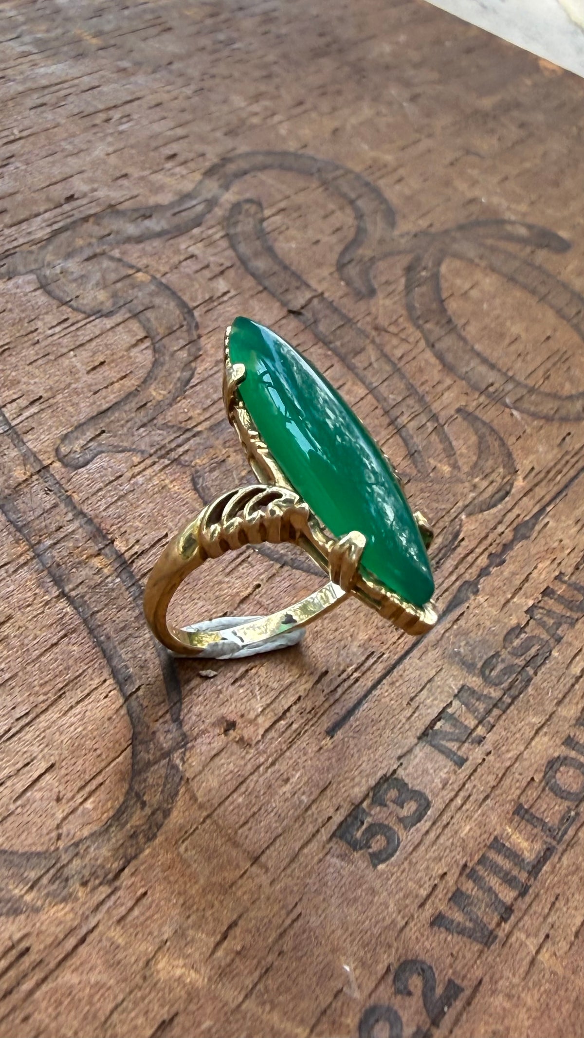 Vintage 14k Gold Marquis Shaped Chrysoprase Ring, Navette Ring. Size 6.5
