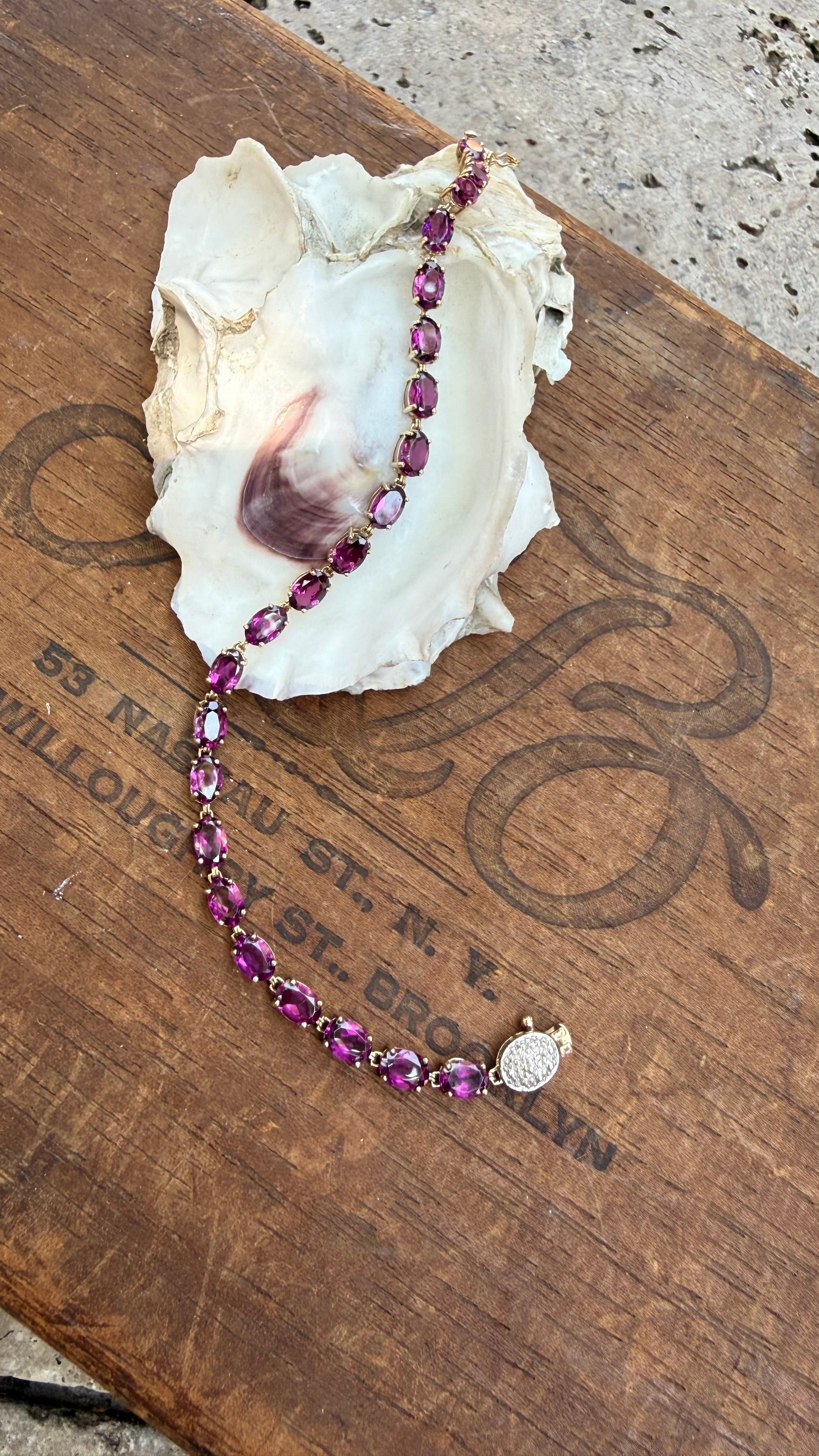 Vintage Oval Amethyst And Diamond Tennis Bracelet in 9K Gold, from England. Size 7