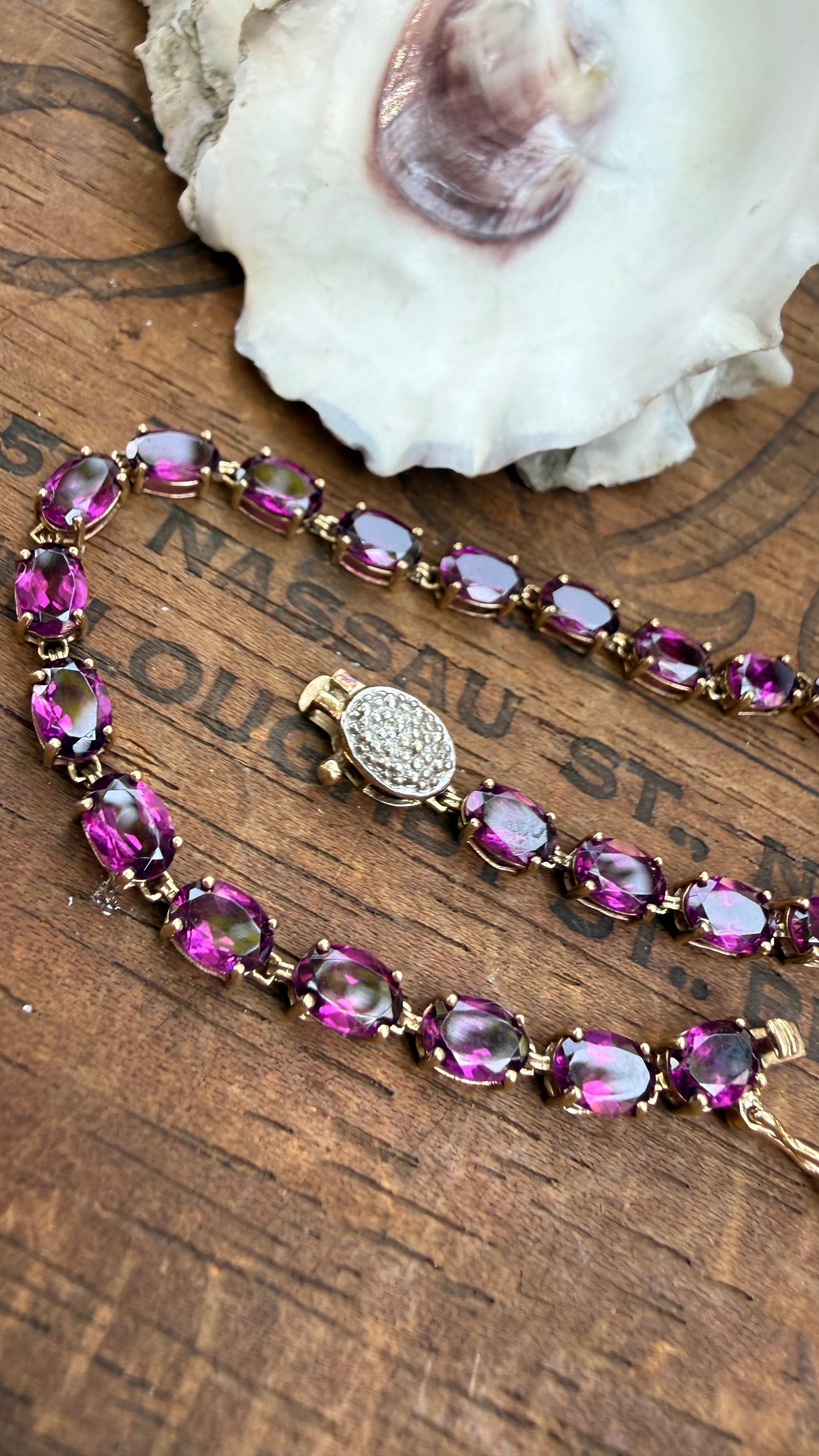 Vintage Oval Amethyst And Diamond Tennis Bracelet in 9K Gold, from England. Size 7