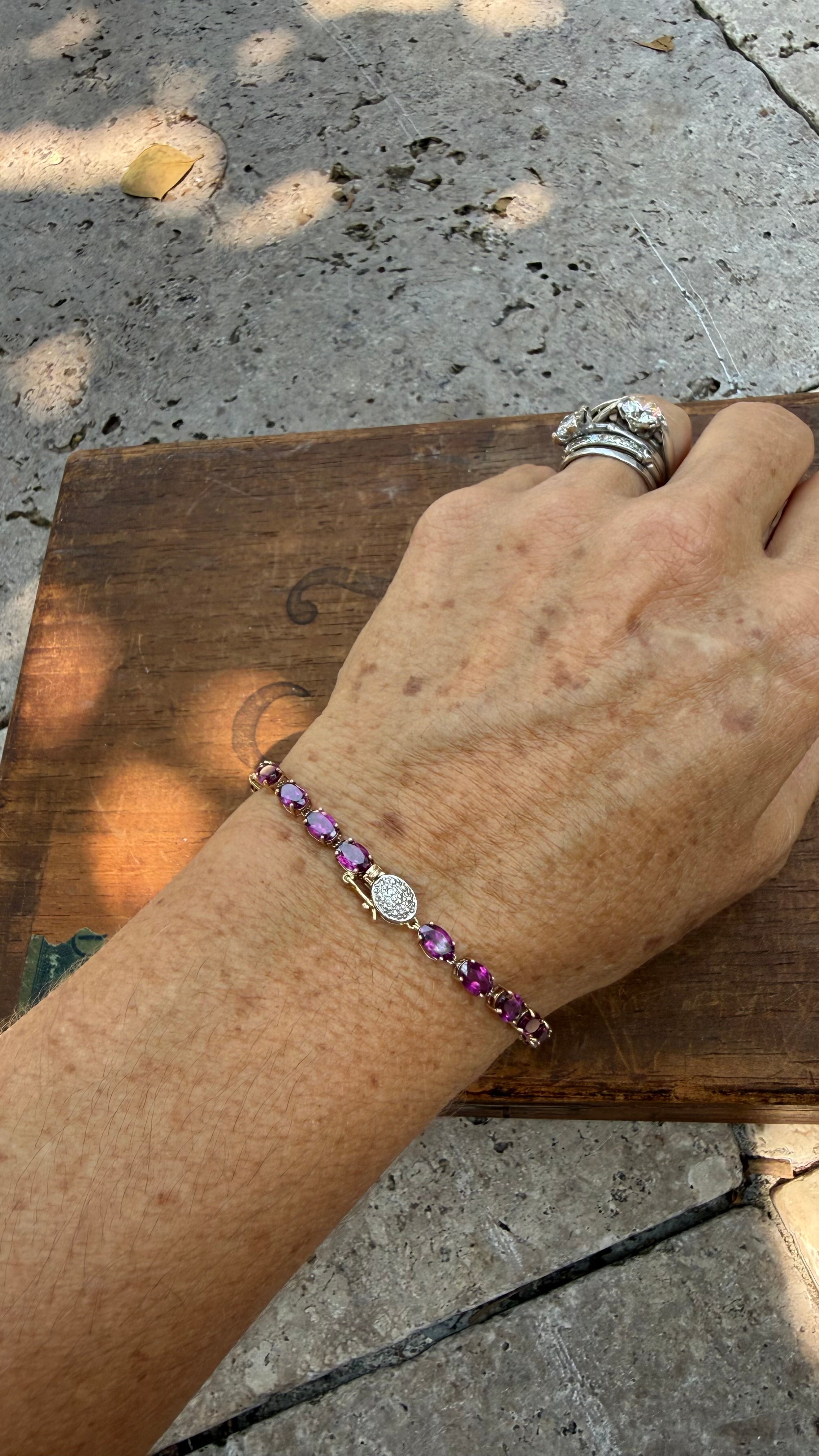 Vintage Oval Amethyst And Diamond Tennis Bracelet in 9K Gold, from England. Size 7