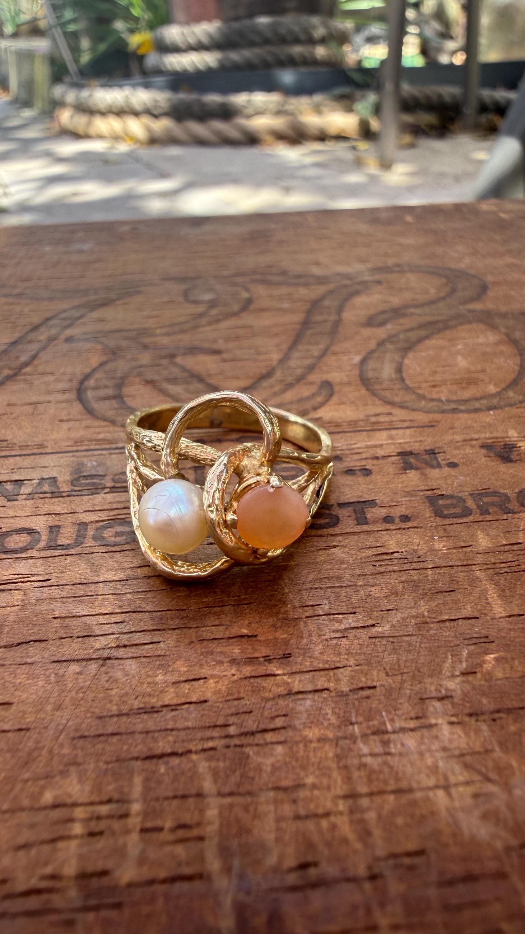 Vintage 14k Gold Brutalist Style 'Coral' Ring: Freshwater Pearl & Peach Gemstone, 1960s