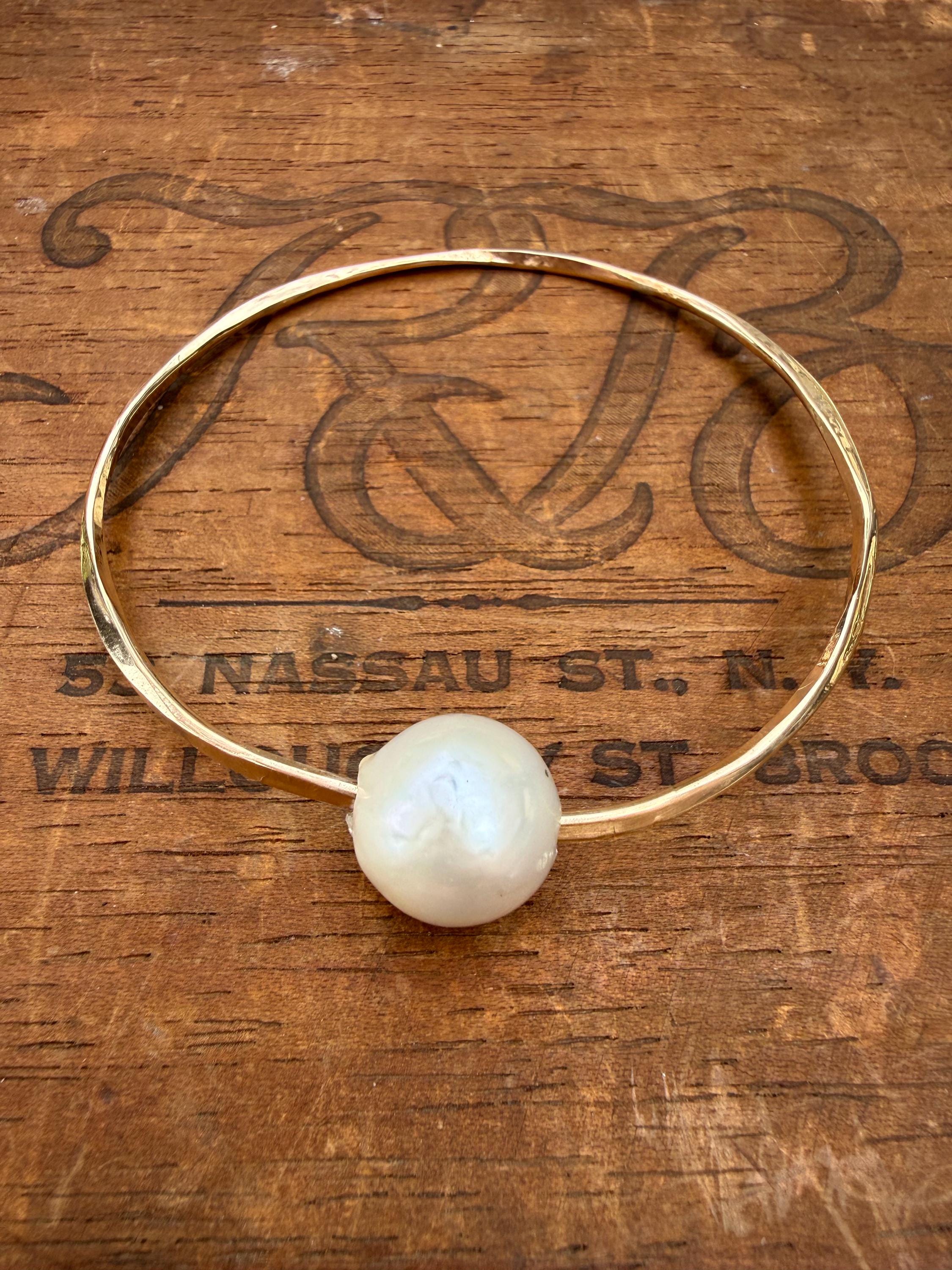 Giant Akoya Freshwater Pearl Bangle Bracelet, 14kgf, size 8