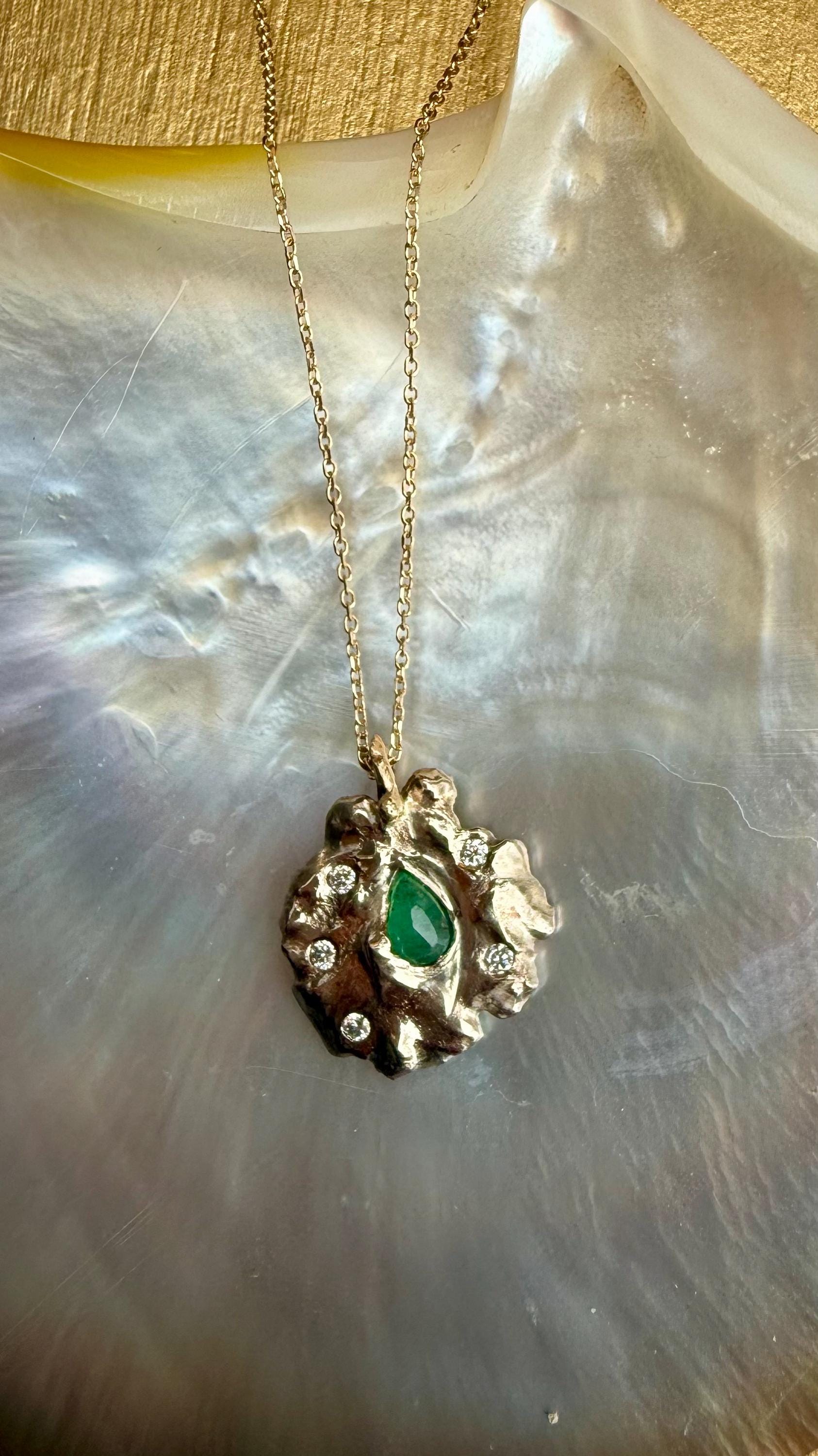 Vintage 14k Gold Emerald Pendant Necklace: Organic Moissanite Diamonds