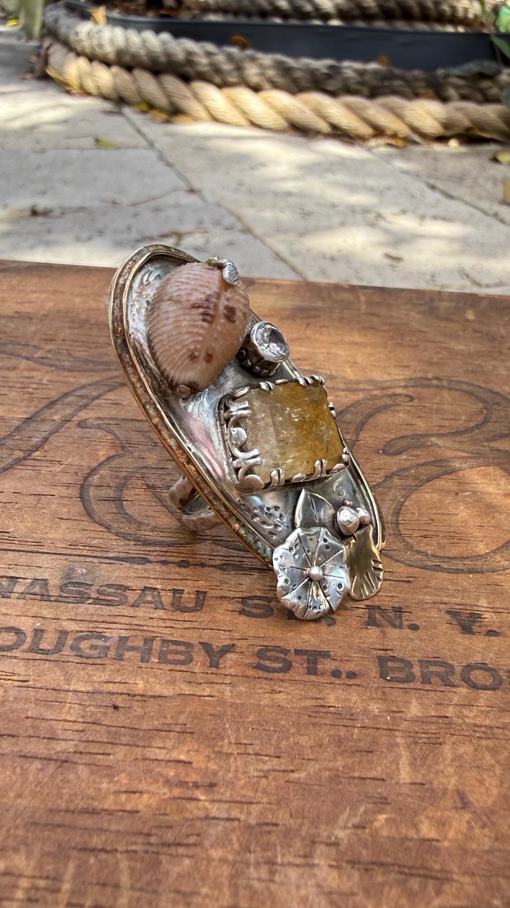 OPAL inlay, VINTAGE citrine, HANDPICKED cowrie shell, White Topaz in sterling silver and 14kgf, size 6 3/4