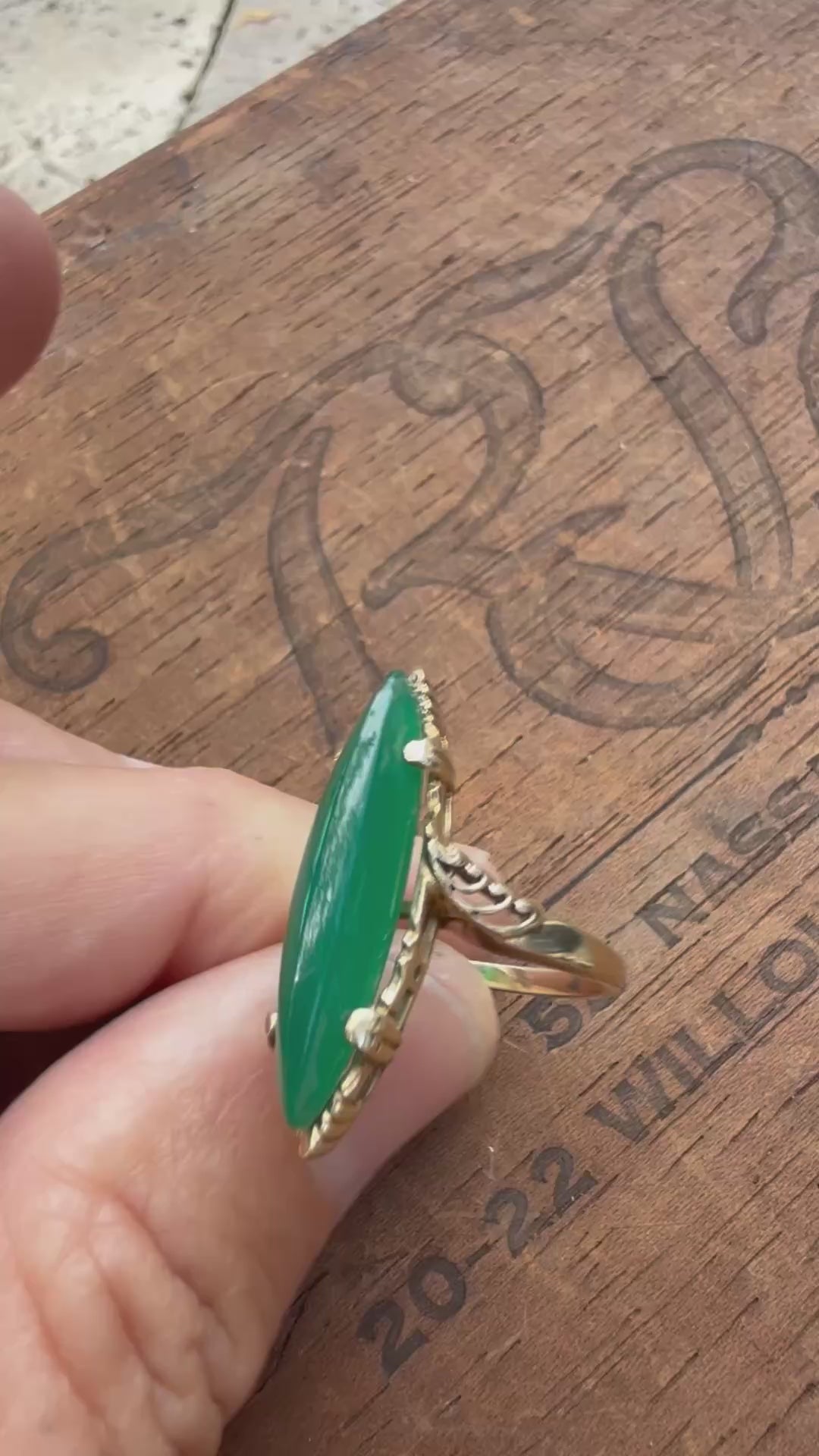 Vintage 14k Gold Marquis Shaped Chrysoprase Ring, Navette Ring. Size 6.5